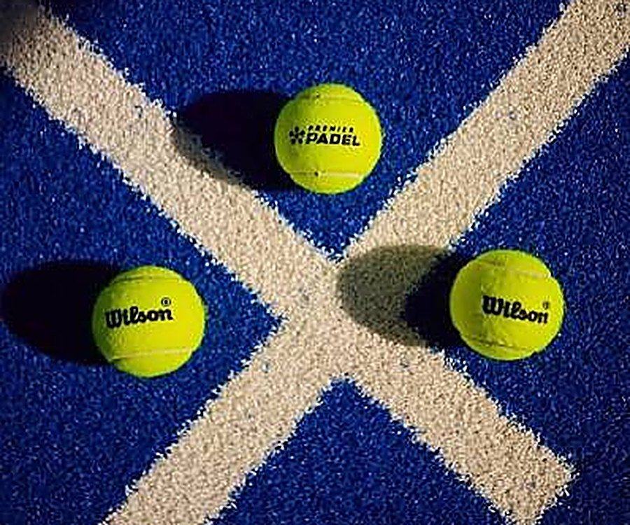The UAE’s Padel Specialists — Rackets, Balls, Shoes & Gear